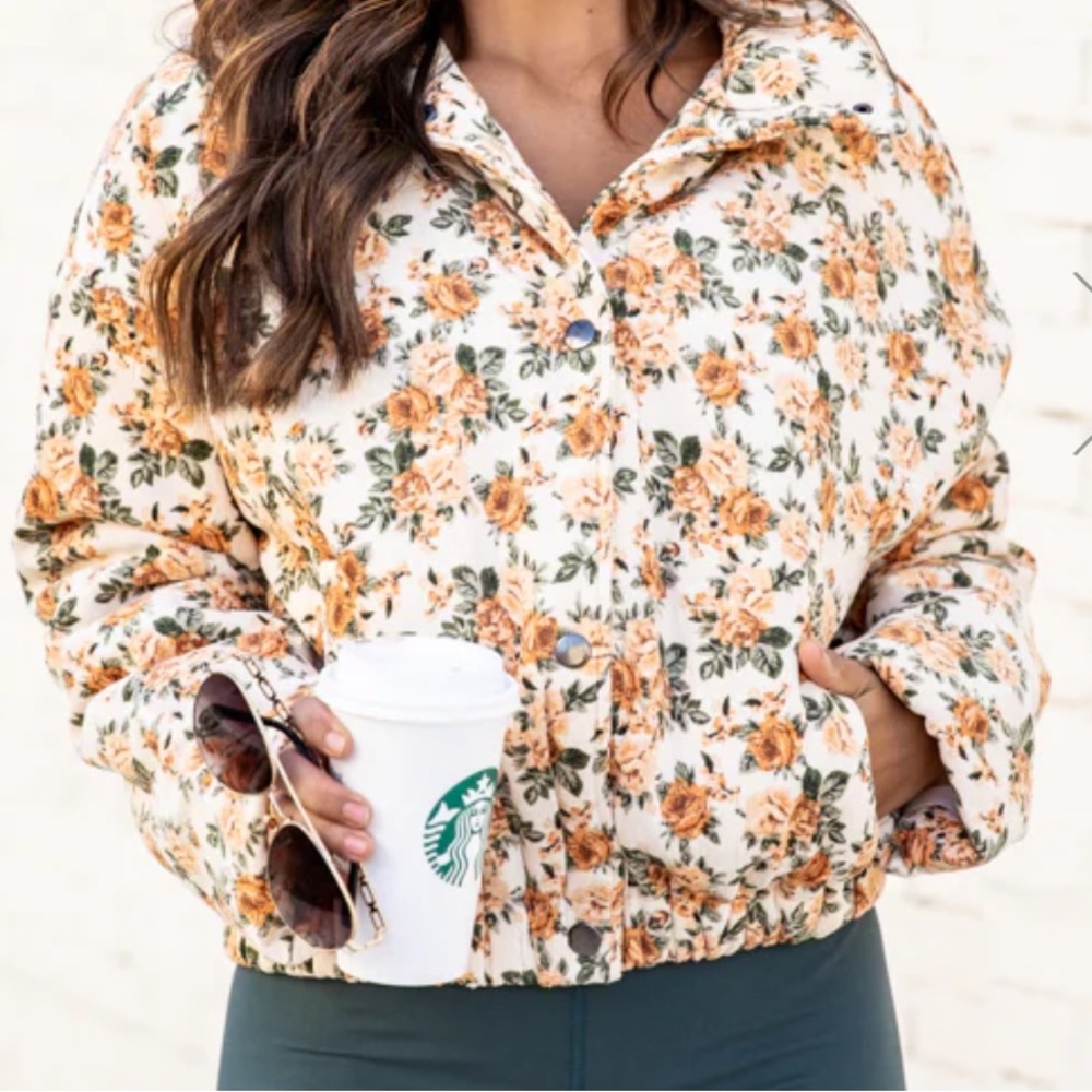 Puffer floral jacket!